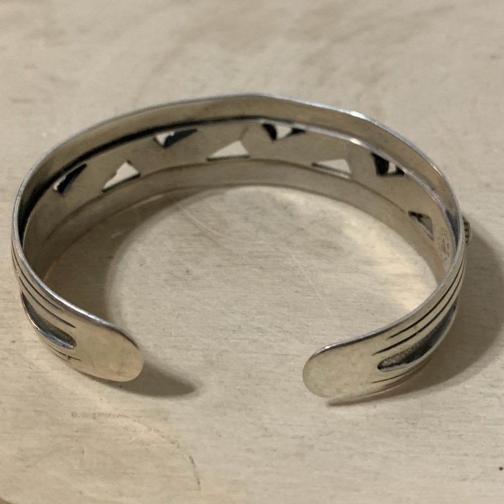 Bell Trading Post Sterling Silver Hematite Leaf Floral Cuff Bracelet Native Amer - Picture 4 of 8